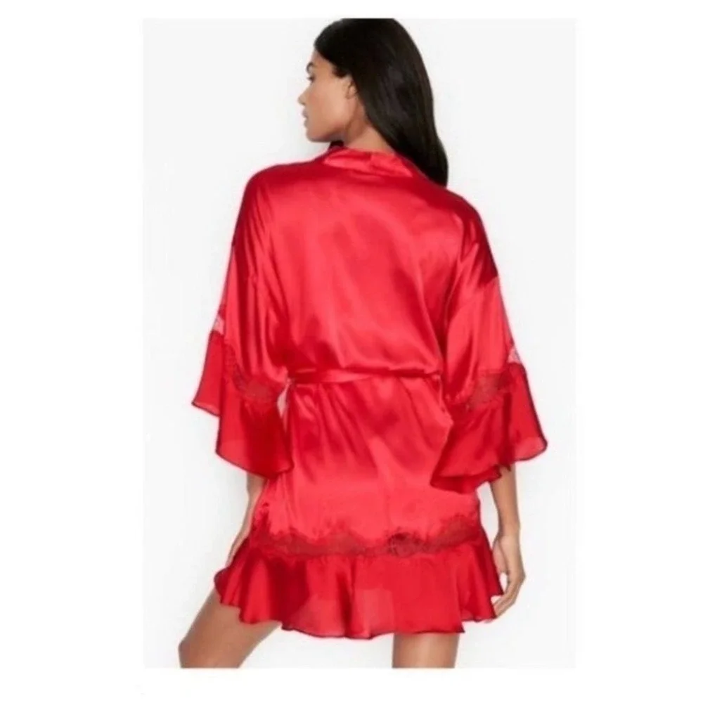 Victoria's Secret Red Satin Ruffle Bell Sleeve Robe Size Medium/Large‎